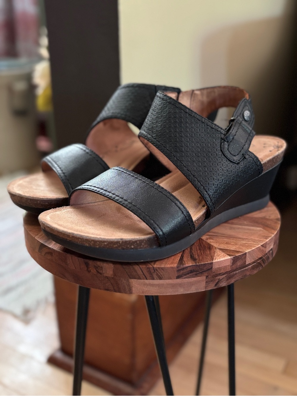 Cobb Hill by New Balance Black Leather Two-Strap Wedge Sandals, like new